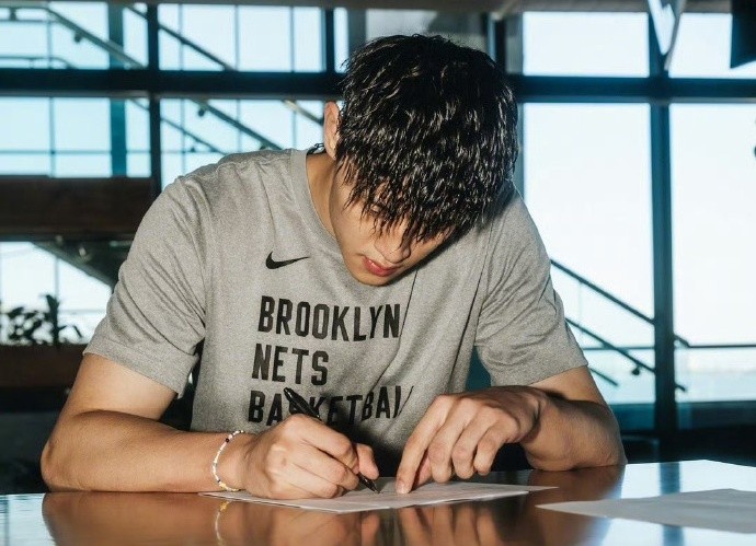 并且配文道, entit, 号球衣 并且配文道, entit, 号球衣