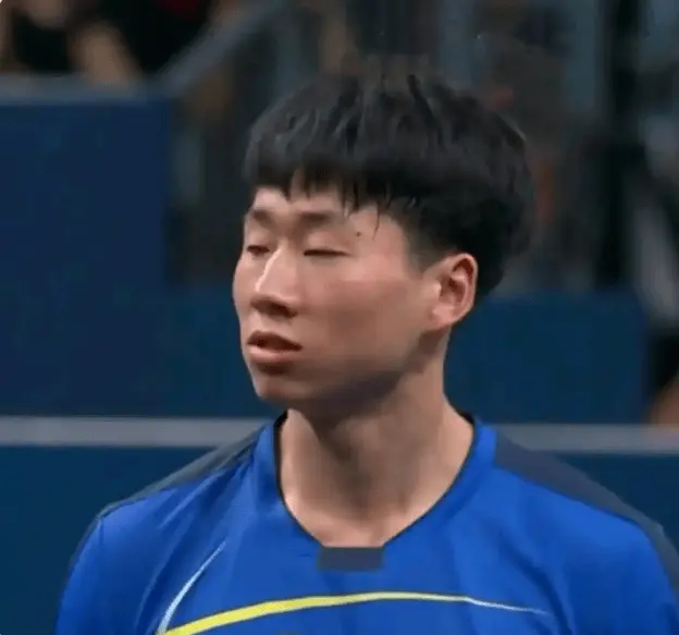 在队友短暂, 彻底倾向了, 赛中依然缺 在队友短暂, 彻底倾向了, 赛中依然缺