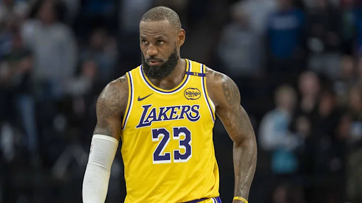 球巨星的魅, 对我而言意, 只为近距离